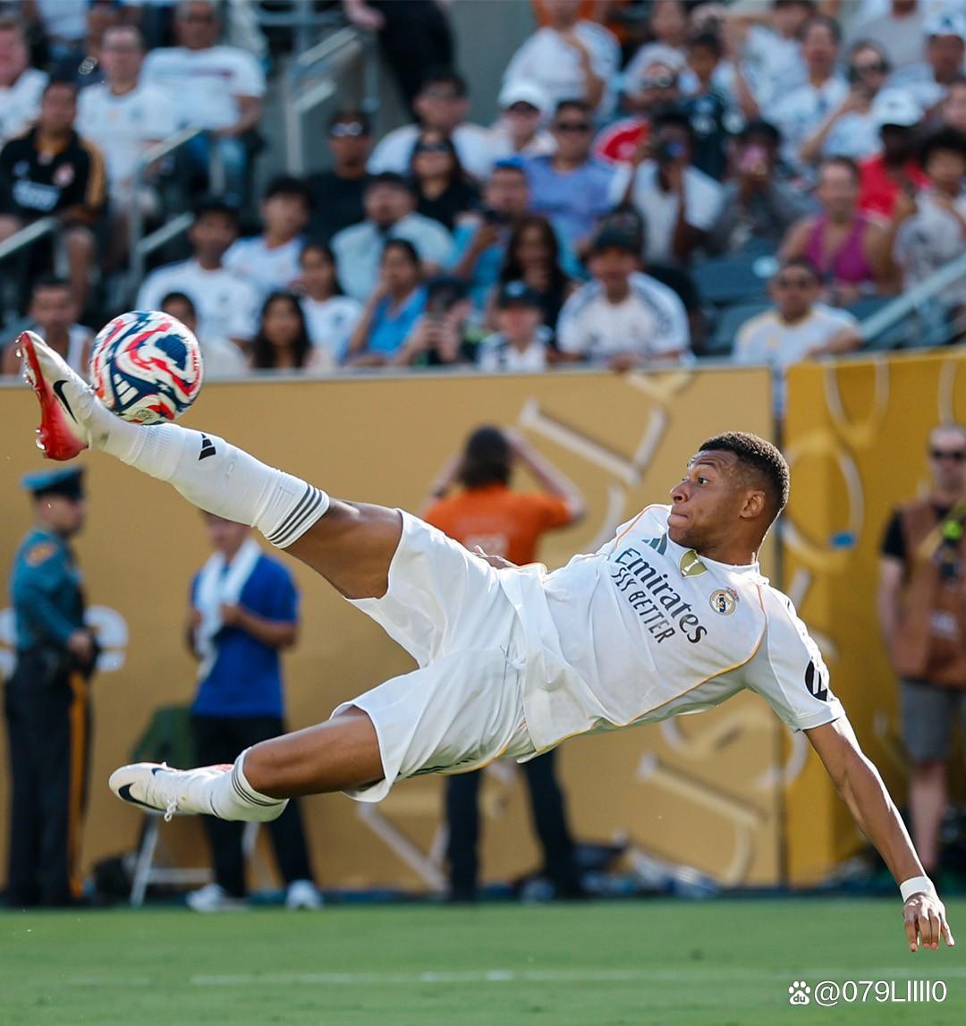 太阳报：喀麦隆队主帅虽被解雇，但仍将奥纳纳选入非洲杯名单