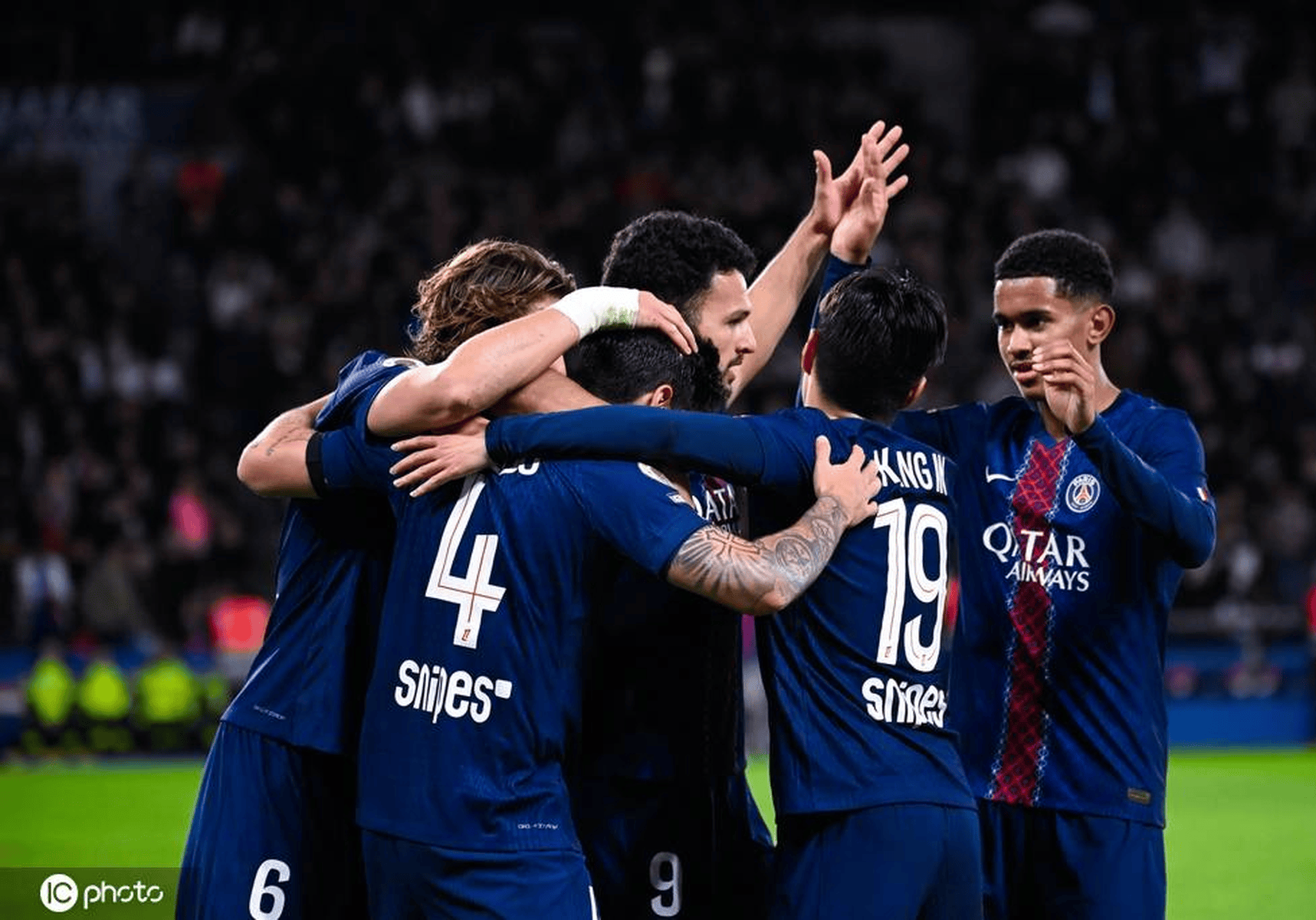 法尔克：由于可能不会买断雅克松，拜仁在关注中日德兰前锋朱